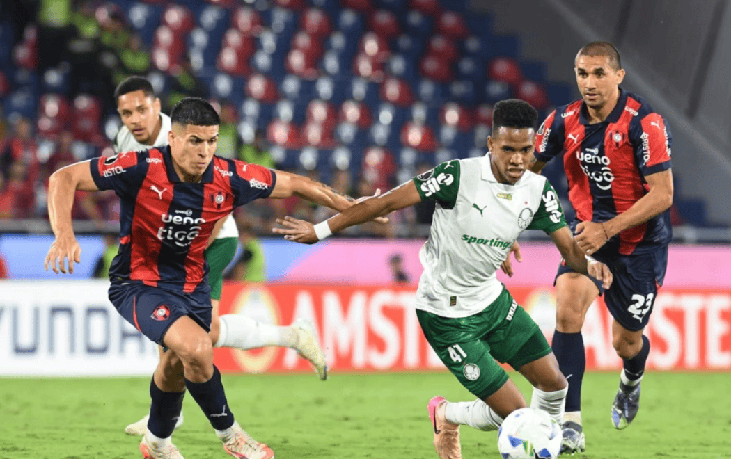 1xbet体育vip注册-包含帕尔梅拉斯防线稳固，力拼鹿岛鹿角全力拿分的词条