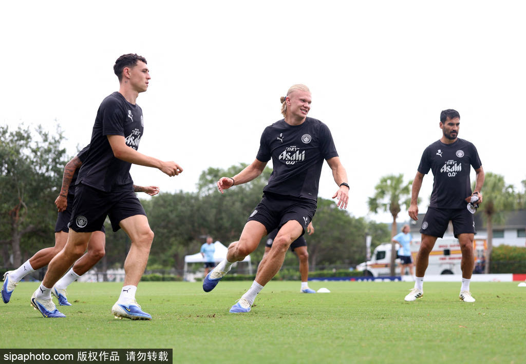 曼联战术调整，关键球员或将首发出战的简单介绍