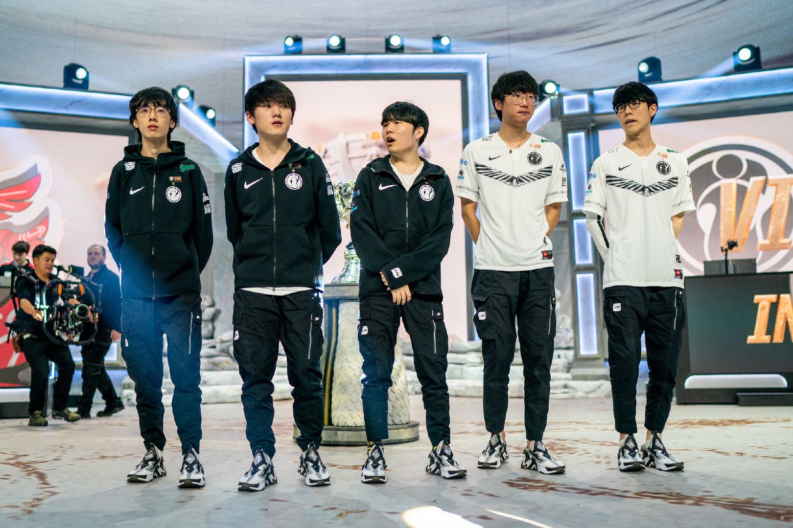 1xbet体育中国官网-梦魇之翼迎战幽魂战线，赢下生死局，锁定晋级资格