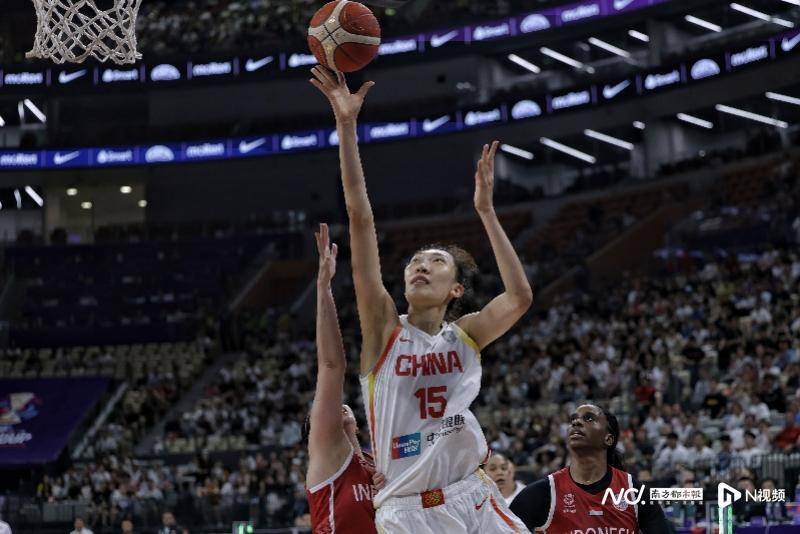 巴伦西亚大胜对手，希洪竞技顽强守势的简单介绍