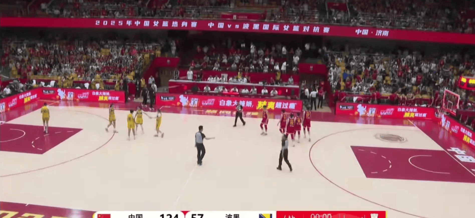 巴伦西亚大胜对手，希洪竞技顽强守势的简单介绍