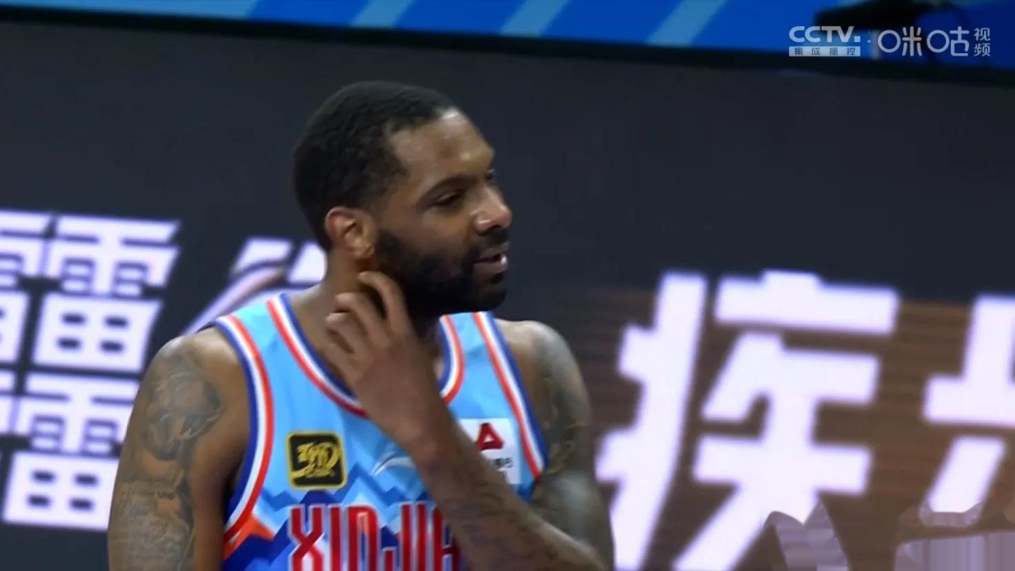 1xbet体育官网入口-新疆男篮外援出色，奠定胜利基础