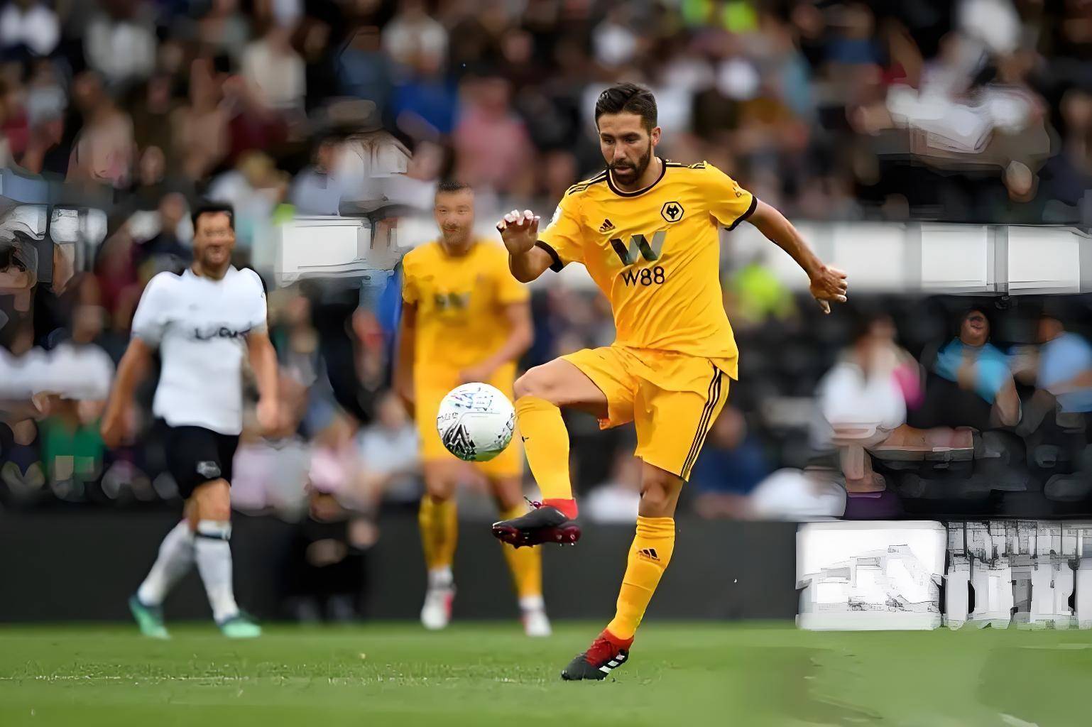 1xbet体育官网-关于狼队客场逼平伯恩茅斯，客场实现不败的信息