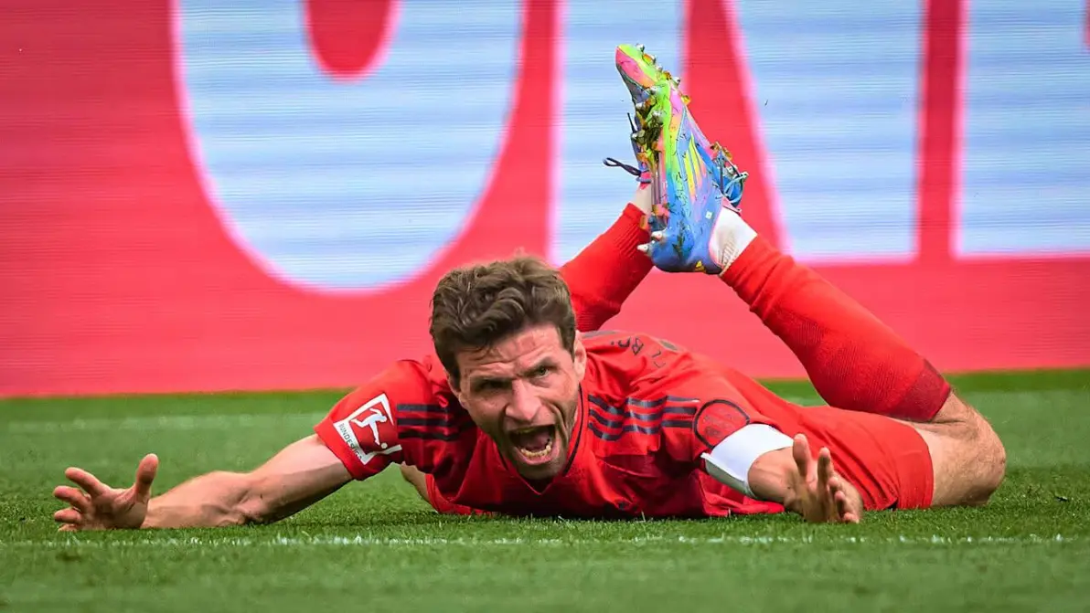 包含多特蒙德主帅解说拜仁慕尼黑比赛：研究对手弱点的词条