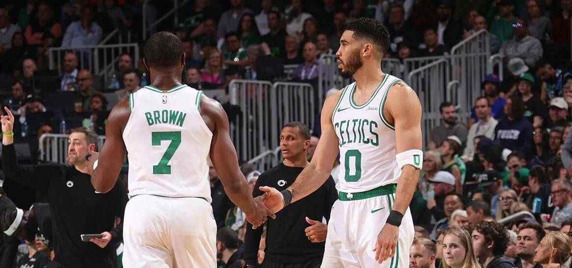 凯尔特人士气高涨，击败劲敌保持领先的简单介绍