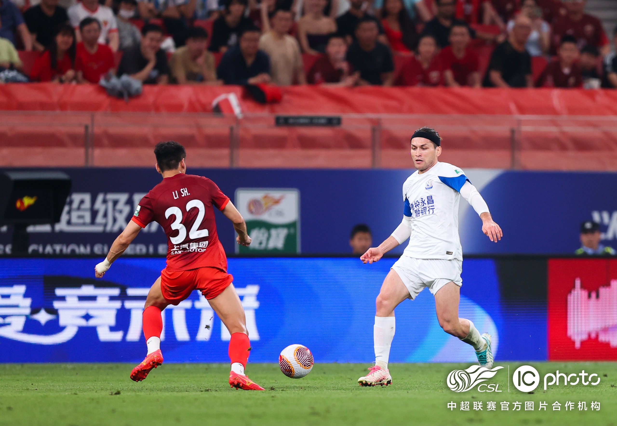 关于都灵客场告捷，取得联赛中的重要三分的信息