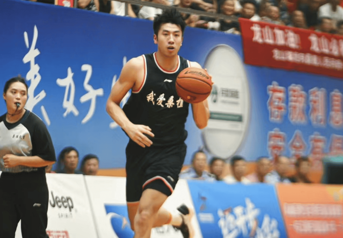 关于北京控股新援表现神勇，球队成绩逐渐回暖的信息