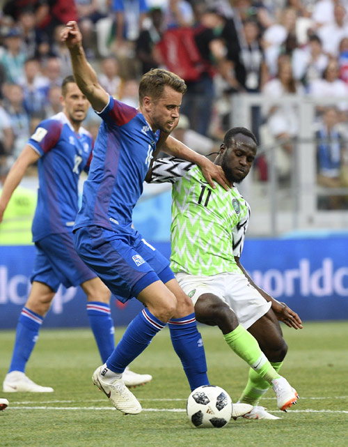 瑞士队逆袭击败冰岛队，晋级下一轮比赛