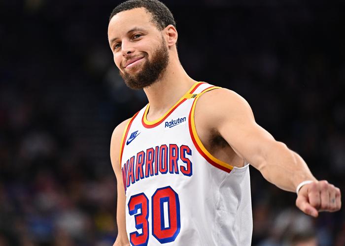 1xbet体育登录入口-包含勇士惊险胜灰狼，库里绝杀火力全开的词条