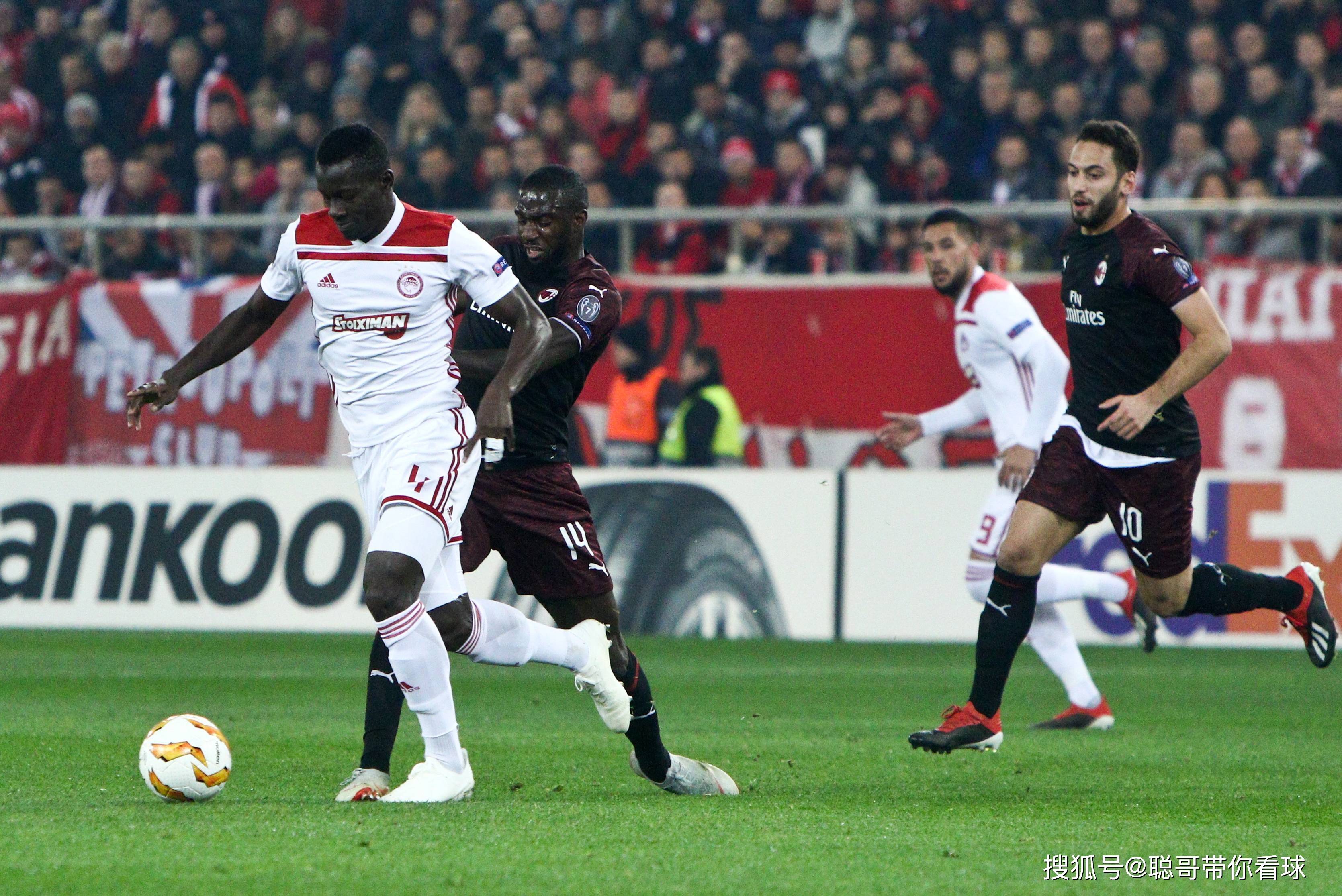 前场抢断成功，球队迅速反击